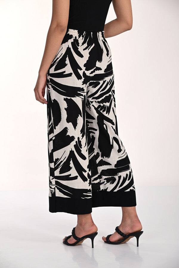 Frank Lyman High Waisted Abstract Trousers Style 266310