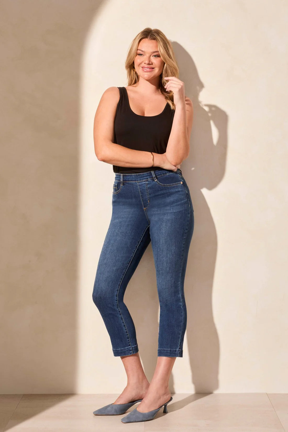 Tribal Audrey Pull On Crop Jeans