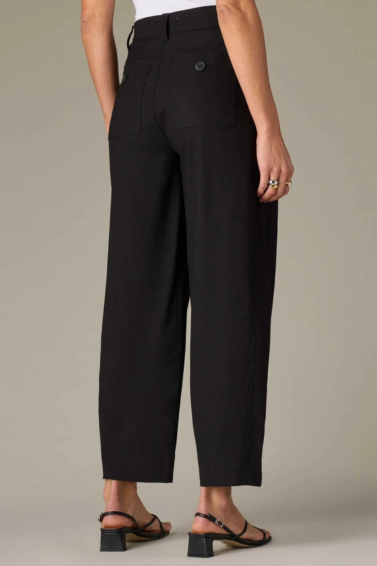 Wit & Wisdom Pleated Barrel Leg Trousers
