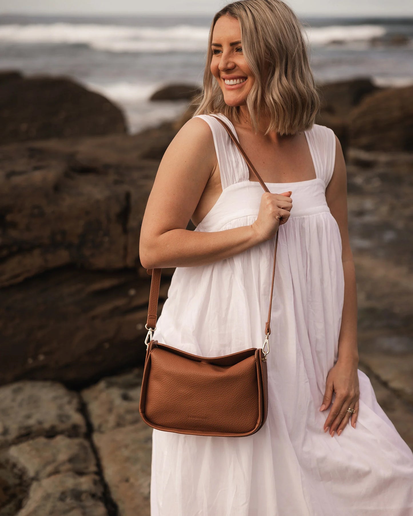 Louenhide Maddie Shoulder Bag Tan
