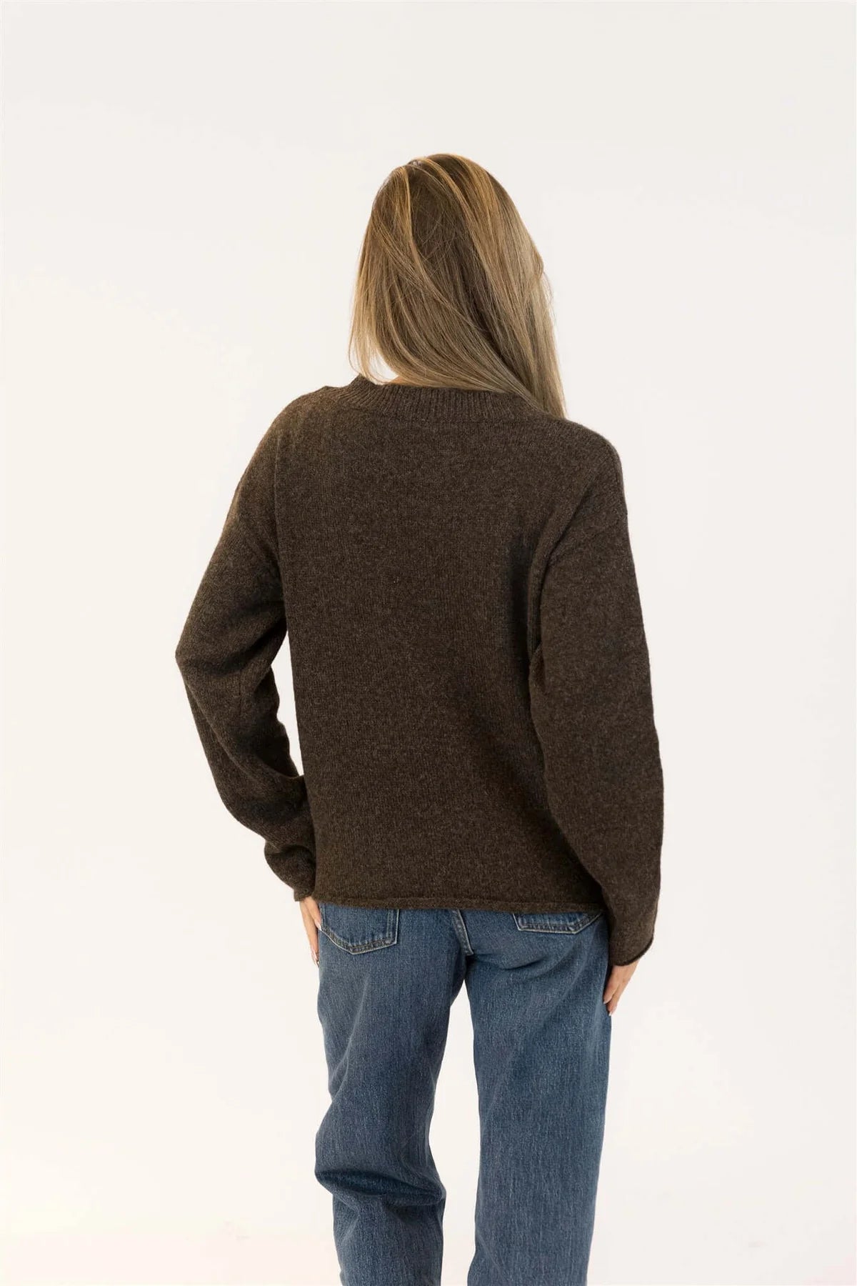 Lyla & Luxe Aiden Daisy Sweater