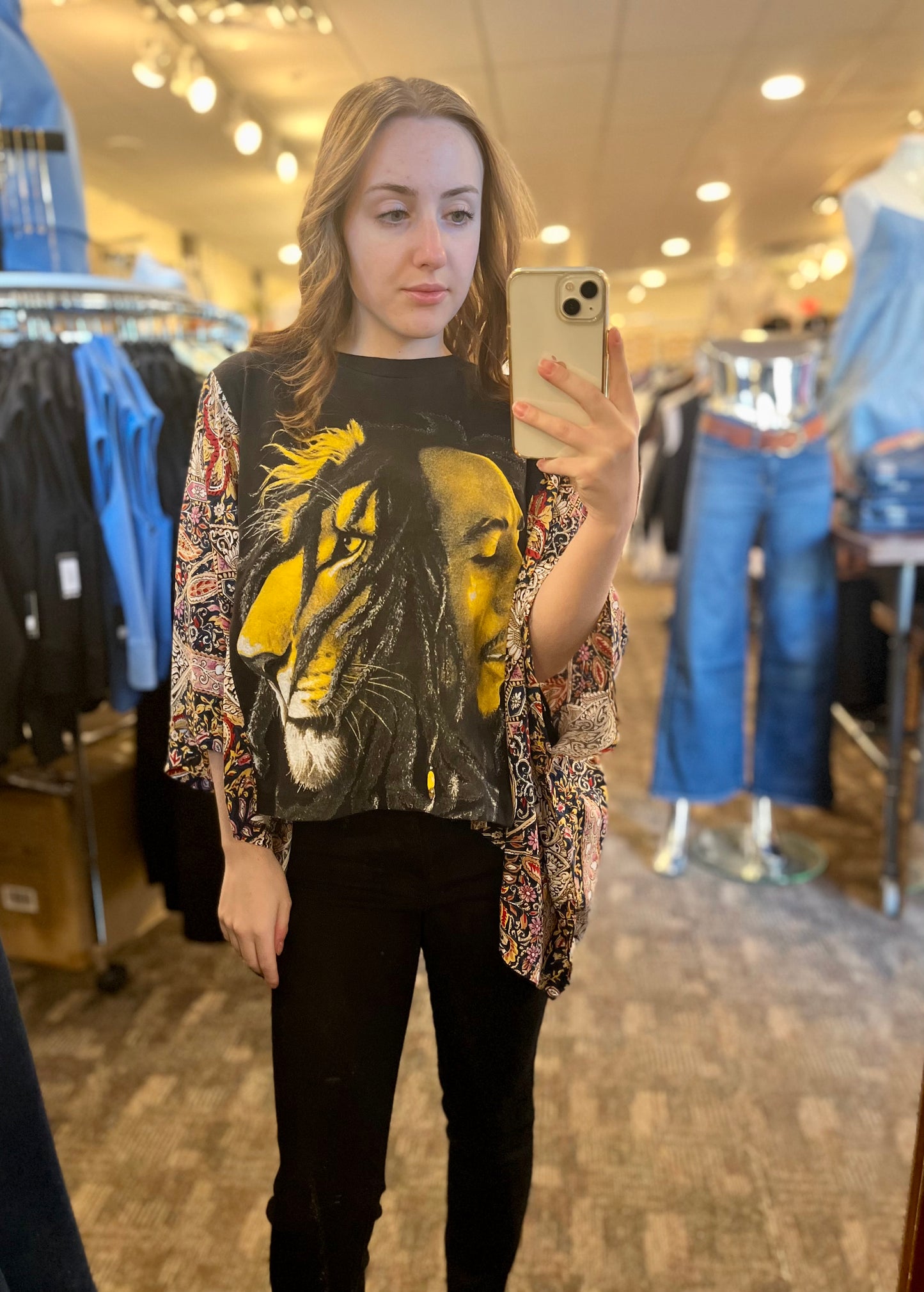 Shannon Passero Bob Marley Pullover