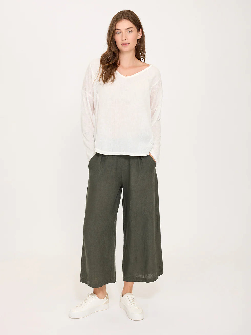 Pistache Cropped Linen Pants Military Green