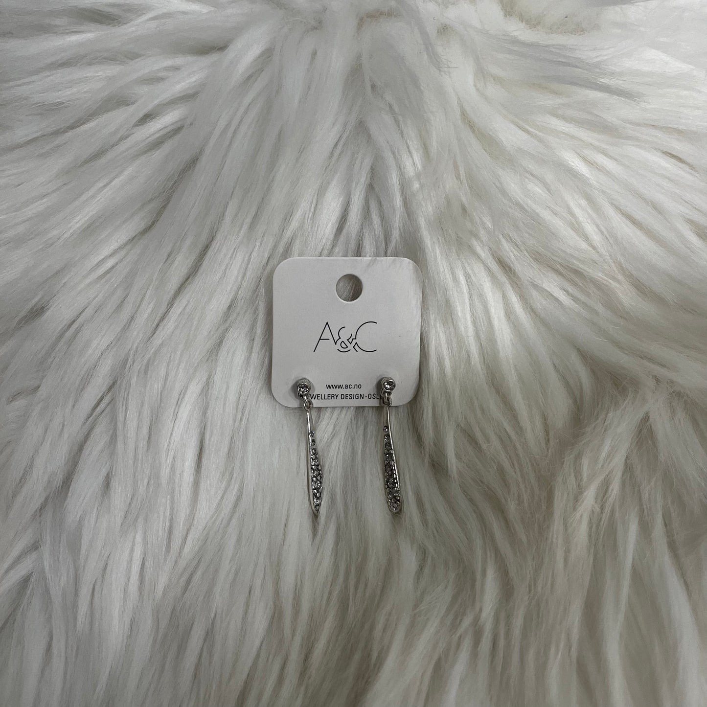 A&C Delicate Drop Earrings