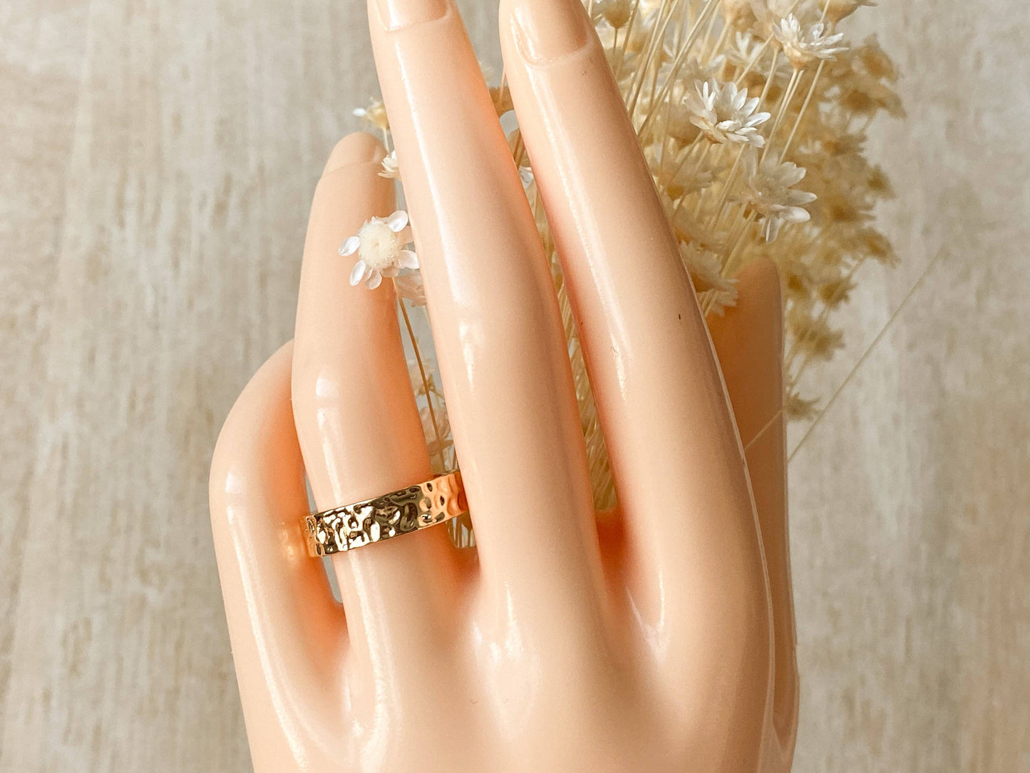 Agaveh Girl Bold Dot Ring