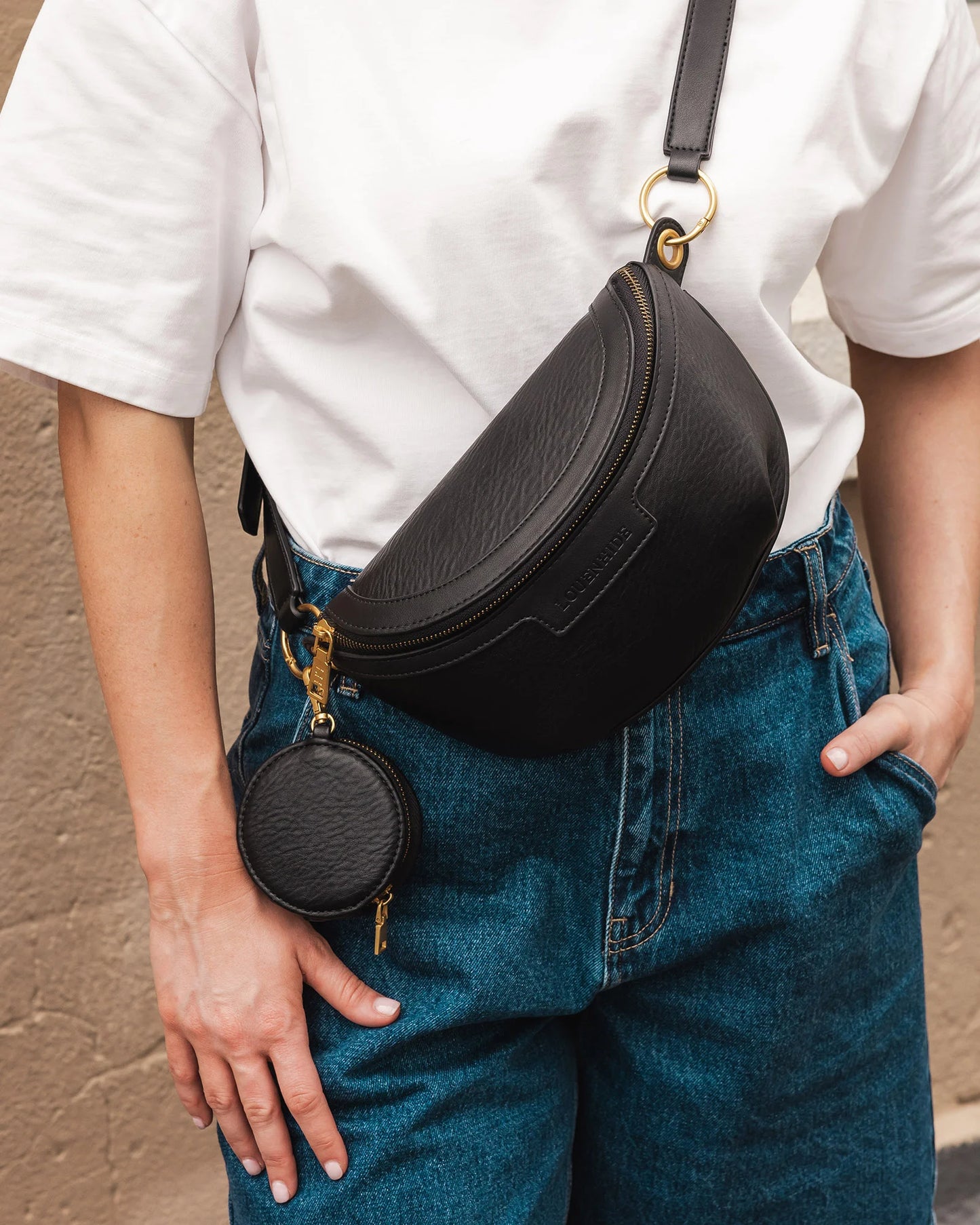 Louenhide Joey Sling Bag Black