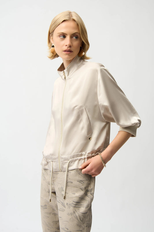 Satin Boxy Blouson Jacket With Drawstring Hem
261913
Hots
