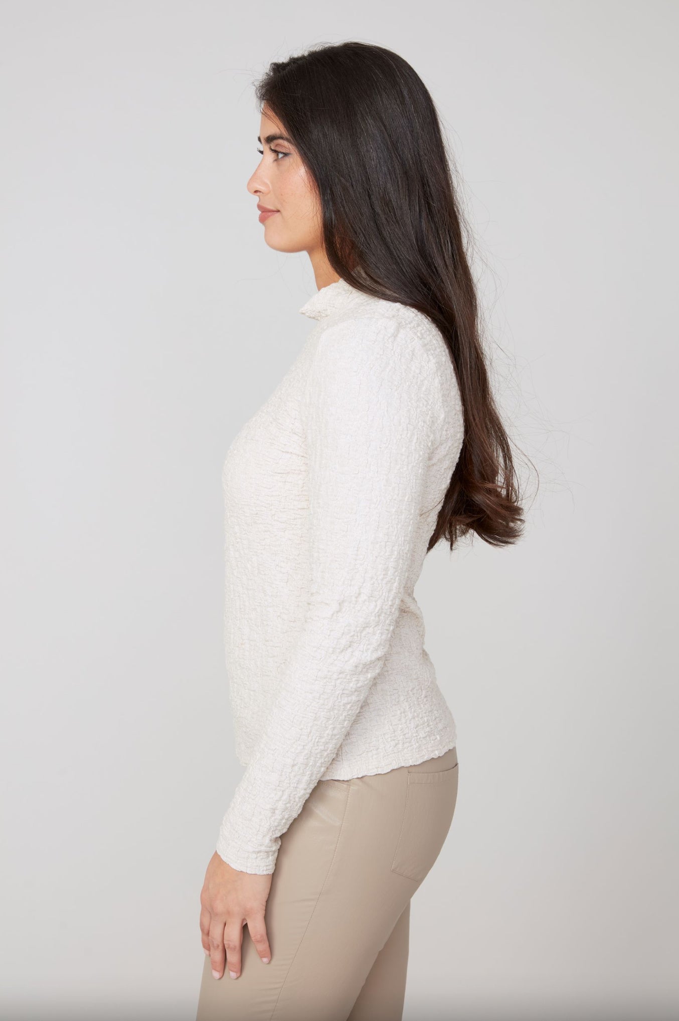 Renuar Textured Turtleneck Top Crème