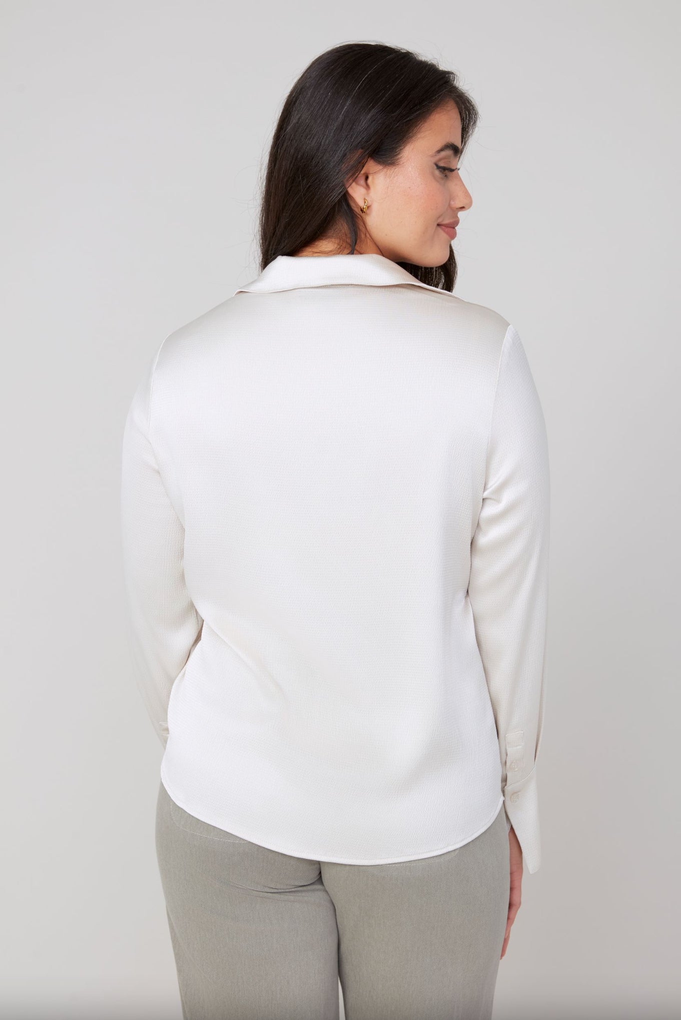 Renuar Textured Button Up Blouse Oyster