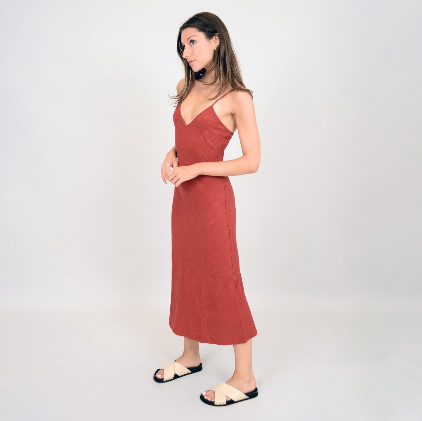 RD Style Layla Linen V-Neck Dress Earth Red
