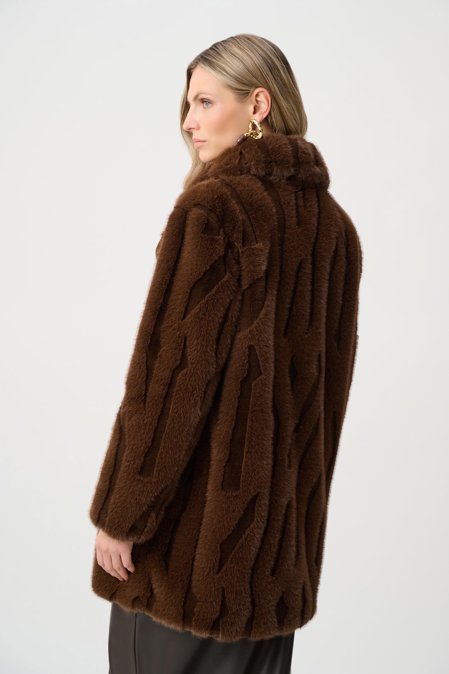 Textured Faux Fur Notch Collar Coat
263916