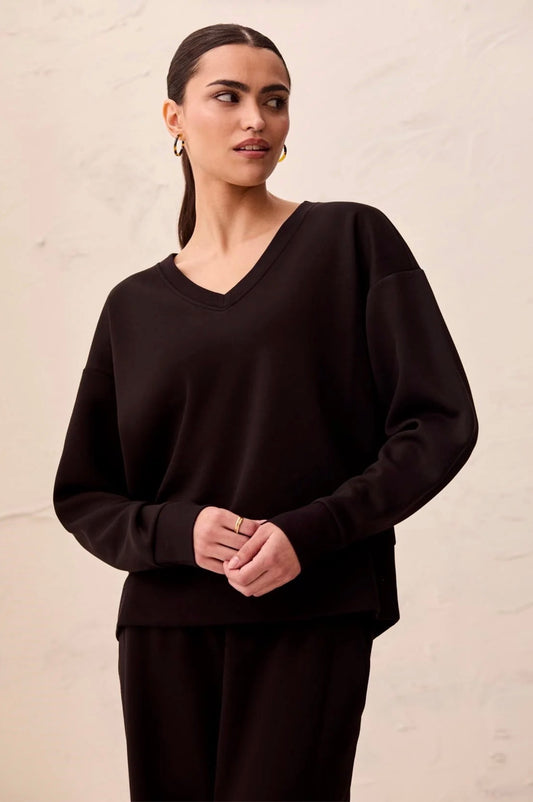 Tribal Techno Lux V-Neck Pullover Black