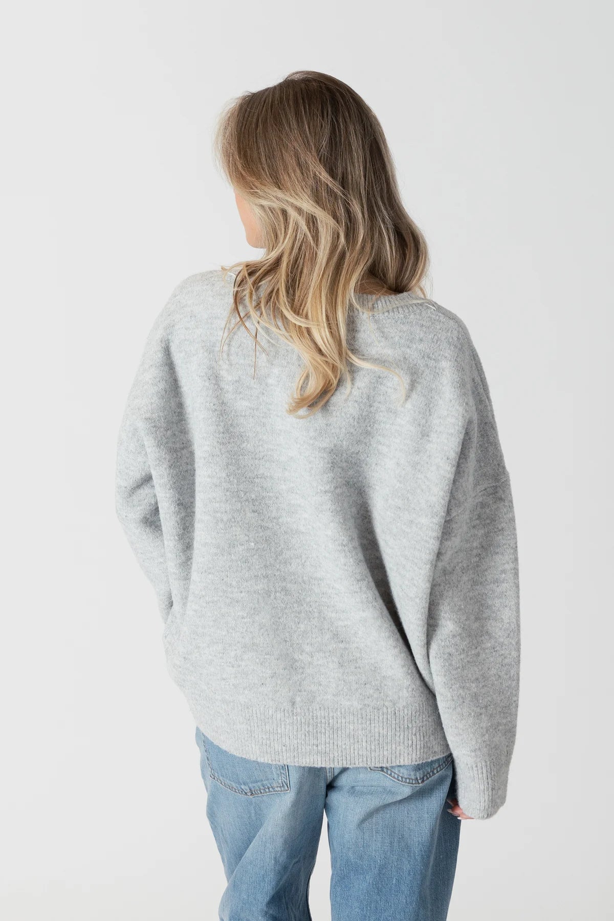 Lyla & Luxe Heart Sweater Grey