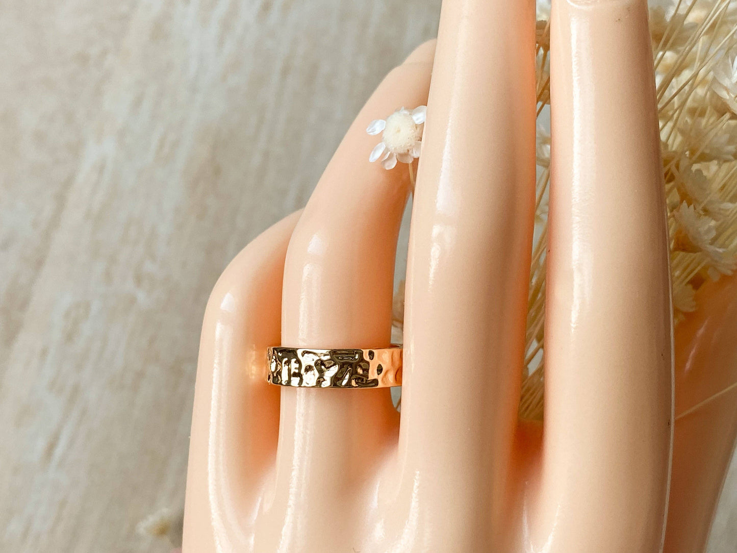 Agaveh Girl Bold Dot Ring
