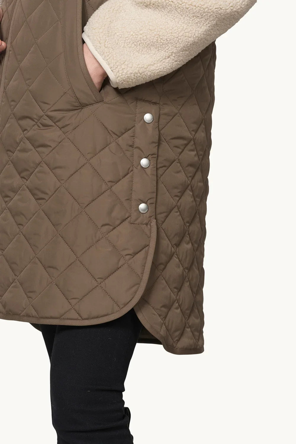 ILSE JACOBSEN QUILTED VEST ART 25