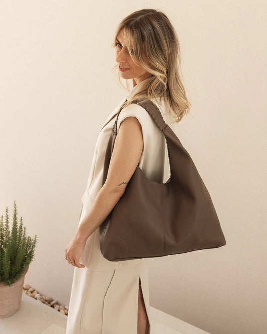 Avery Shoulder Bag Mocha