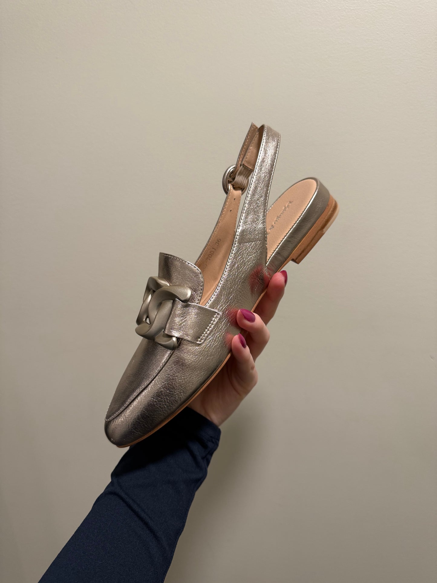 Django & Juliette Favillas Flats Platino