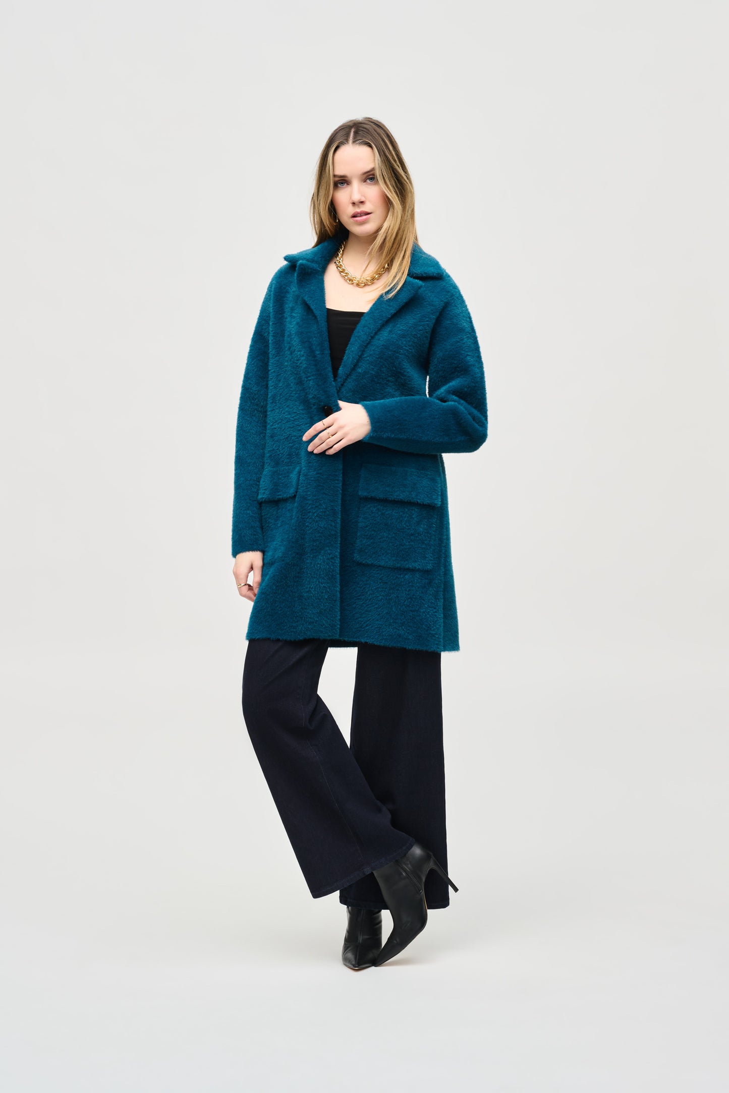 Feather Yarn Sweater Coat
243922