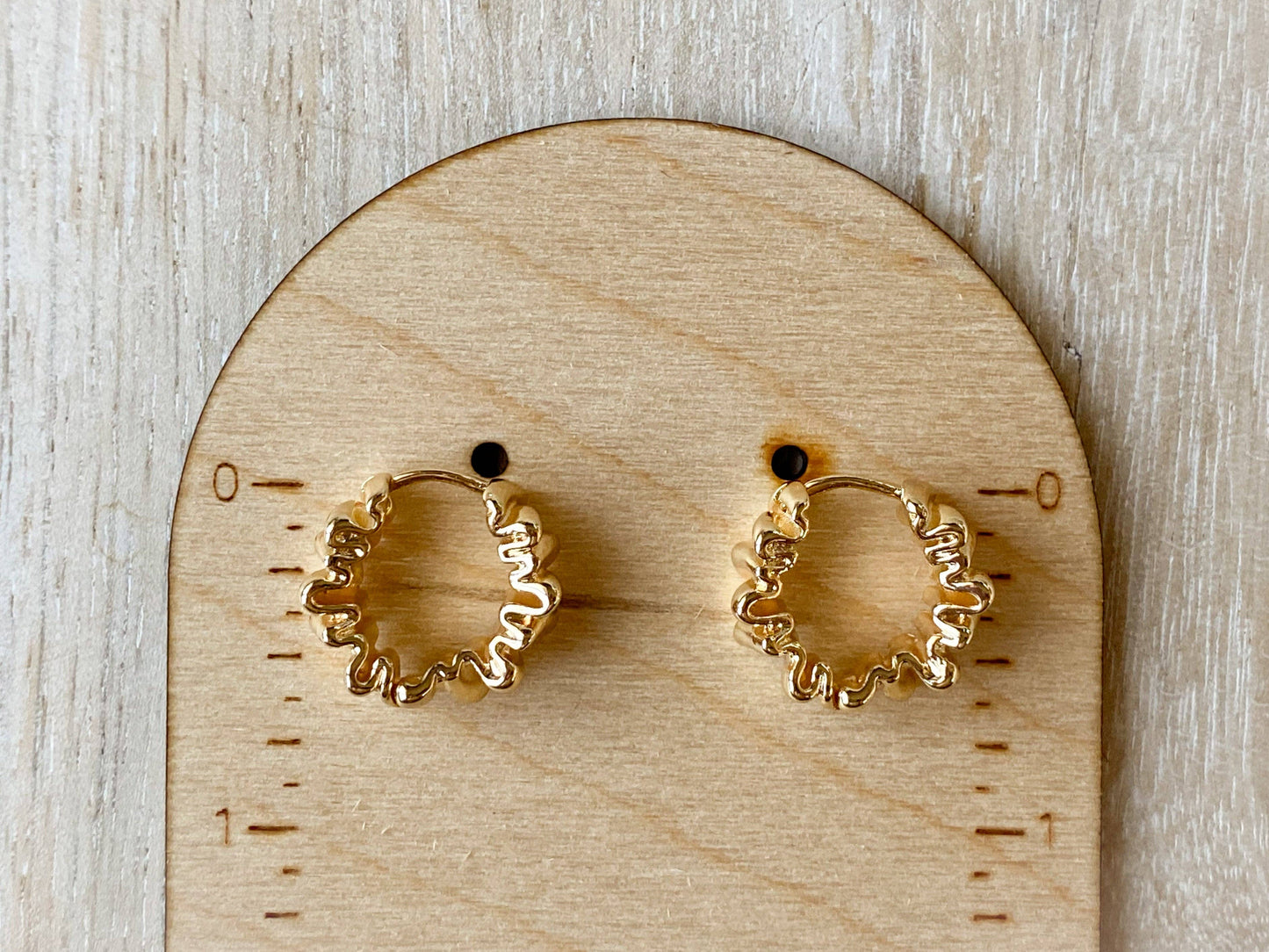 Agaveh Girl Ribbon Hoop Earrings