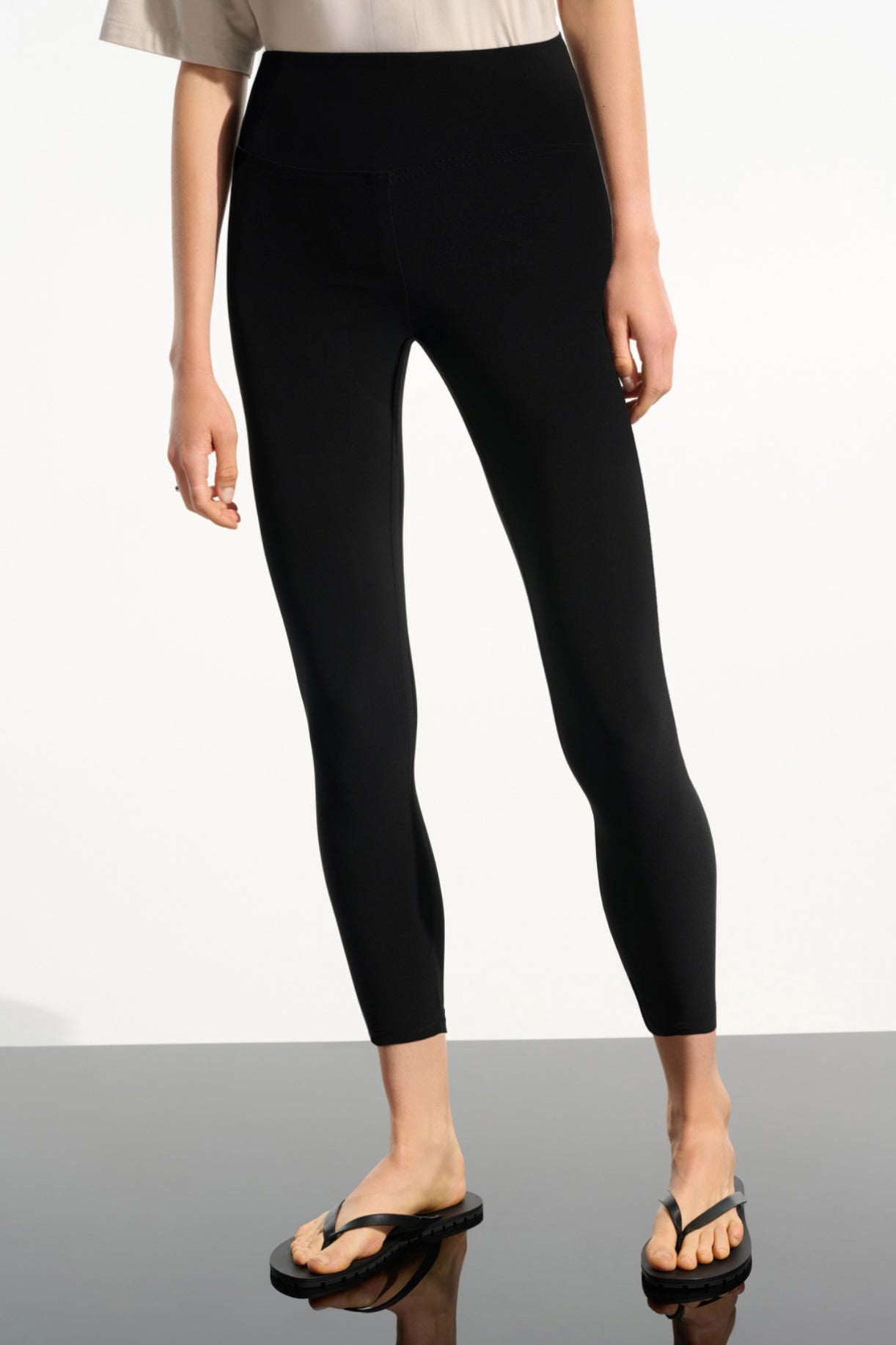 Joseph Ribkoff Silky Knit Pull-On Leggings With Tummy Control Waistband
261619