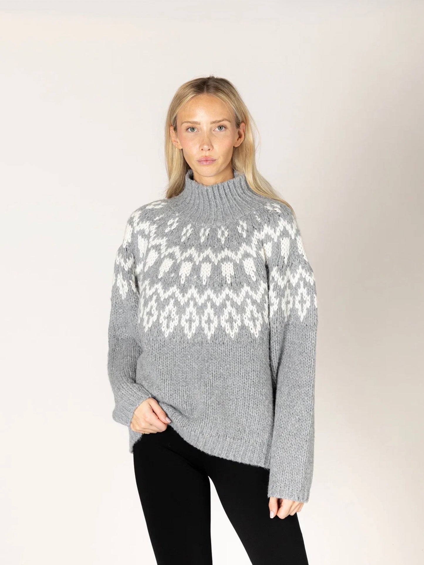 Lyla & Luxe Aggie Mock Neck Sweater Snow
