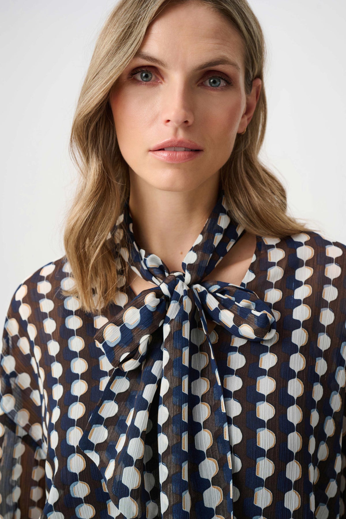 Chiffon Geometric-Print Tie-Neck Blouse
263102