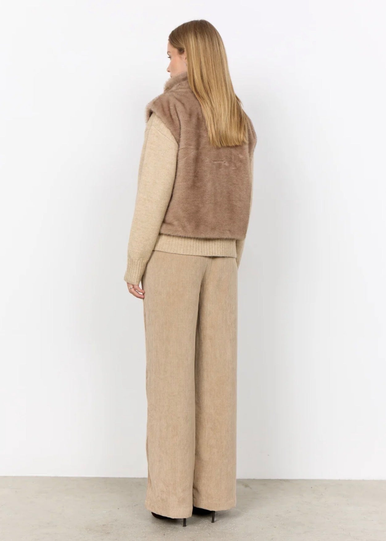 Soya Concept Haye Faux Fur Vest Camel