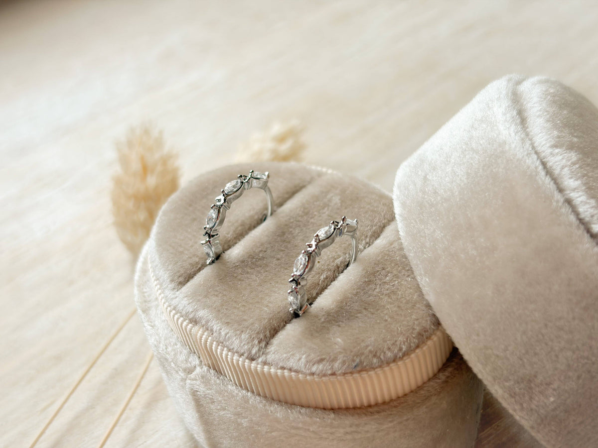 Agaveh Girl Cecil Hoops Silver