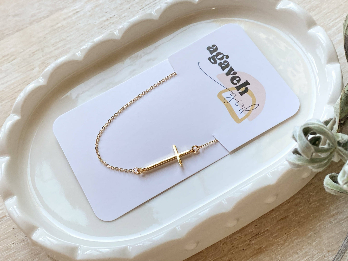 Agaveh Girl The Faith Necklace Gold