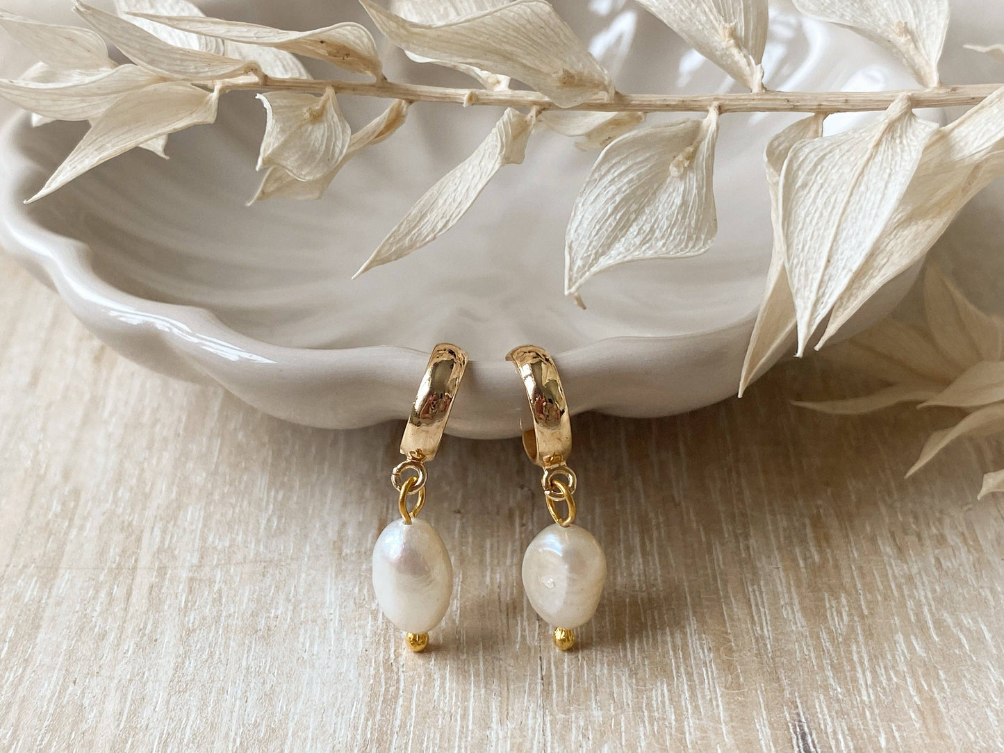 Agaveh Girl Coast Hoop Earrings