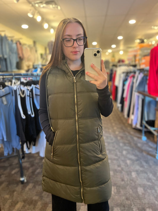 Hooded Puffer Vest From Dex