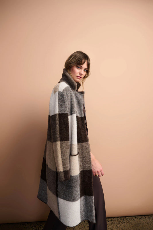 Feather Yarn Abstract Print Sweater Coat
254975