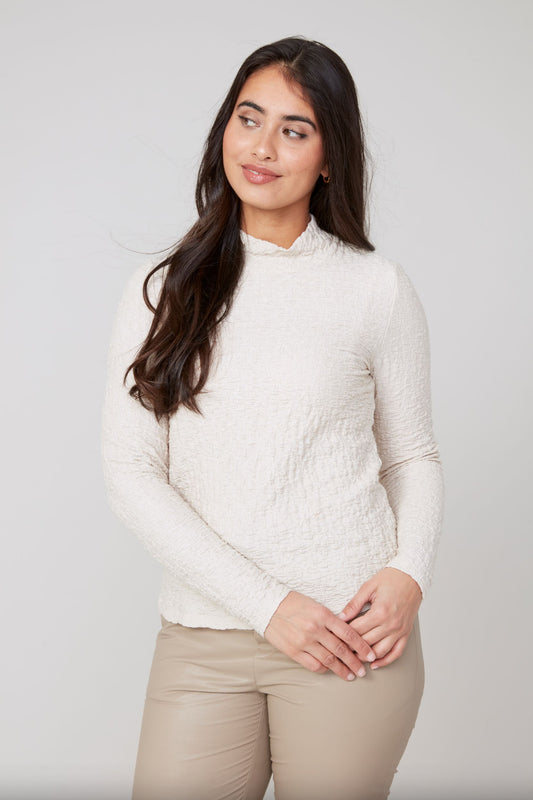 Renuar Textured Turtleneck Top Crème