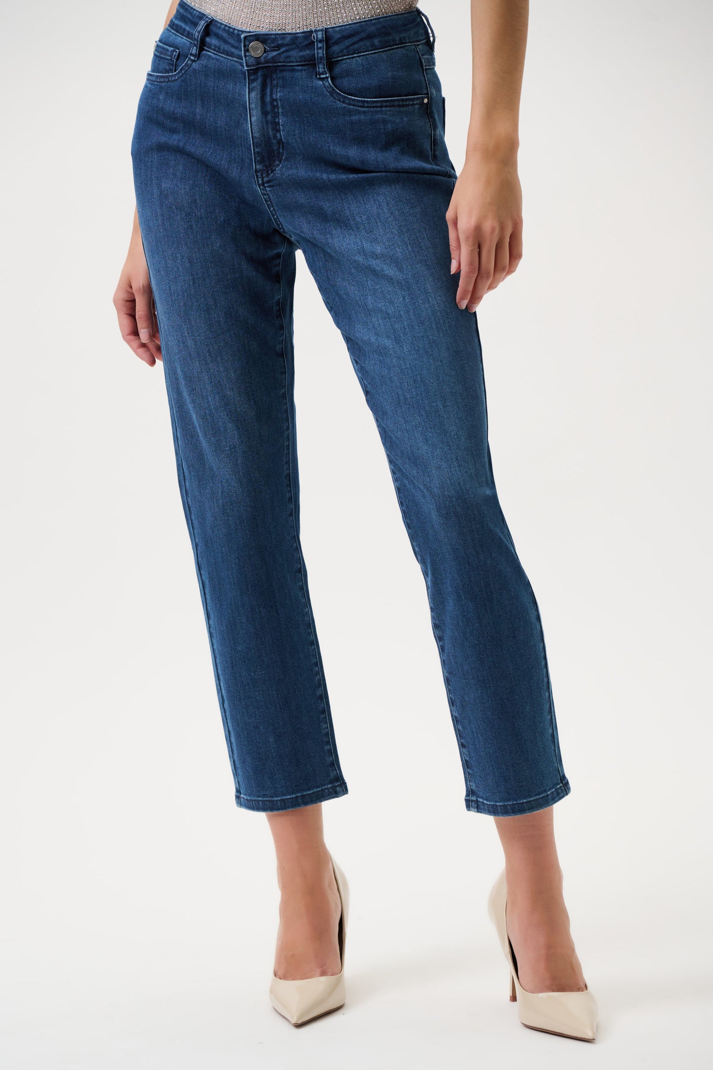 Gia | Classic Slim Fit Stretch Jeans
251966CO
Essential