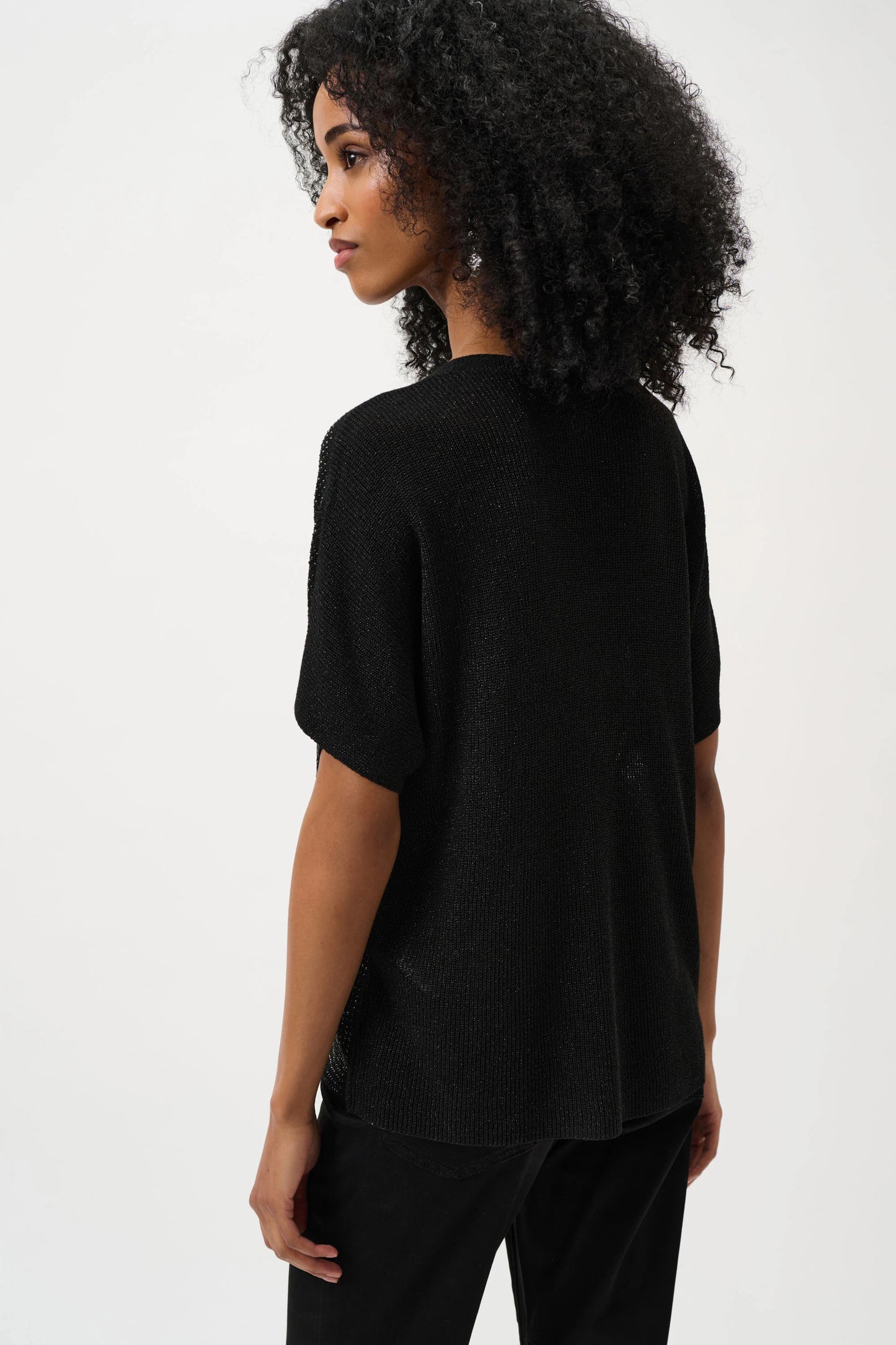 Metallic Knitted T-shirt with Rhinestones - Core Colours
263900CO
Essential / Must-Have Hots