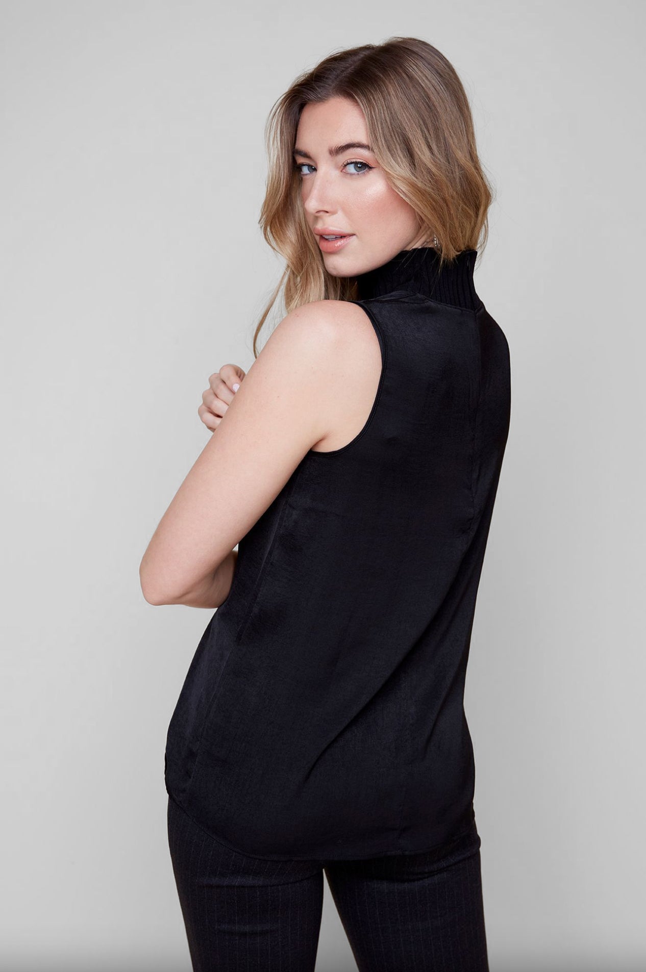 Renuar Sleeveless Blouse Black
