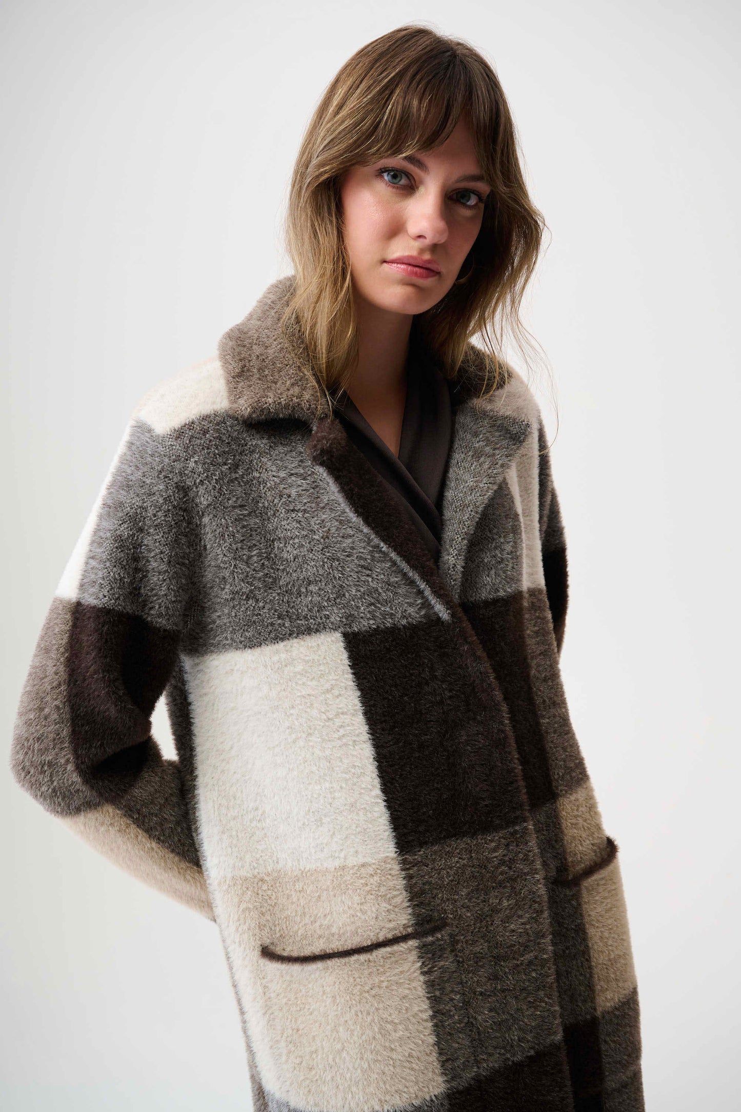 Feather Yarn Abstract Print Sweater Coat
254975