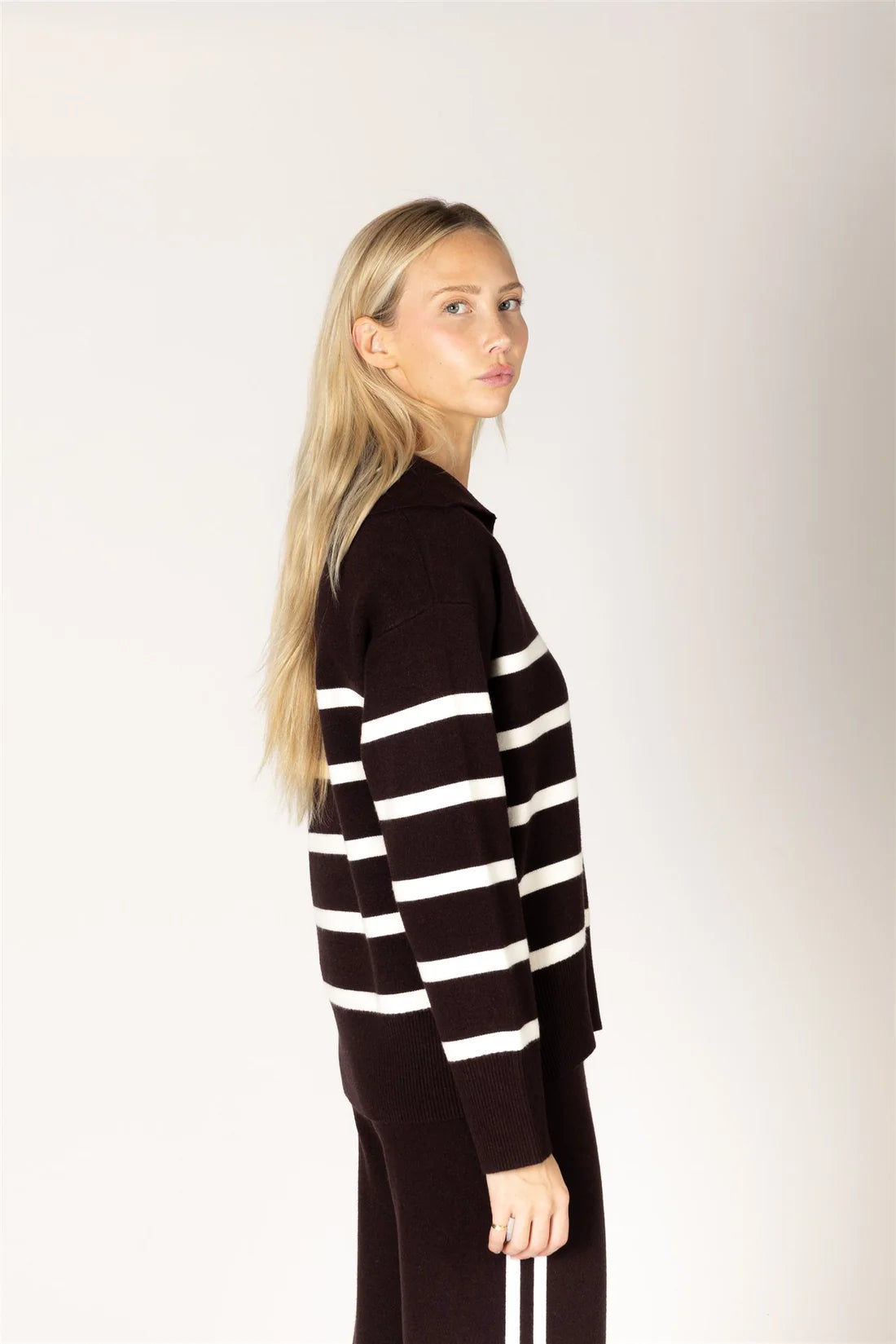 Lyla & Luxe Bella Polo Sweater Espresso