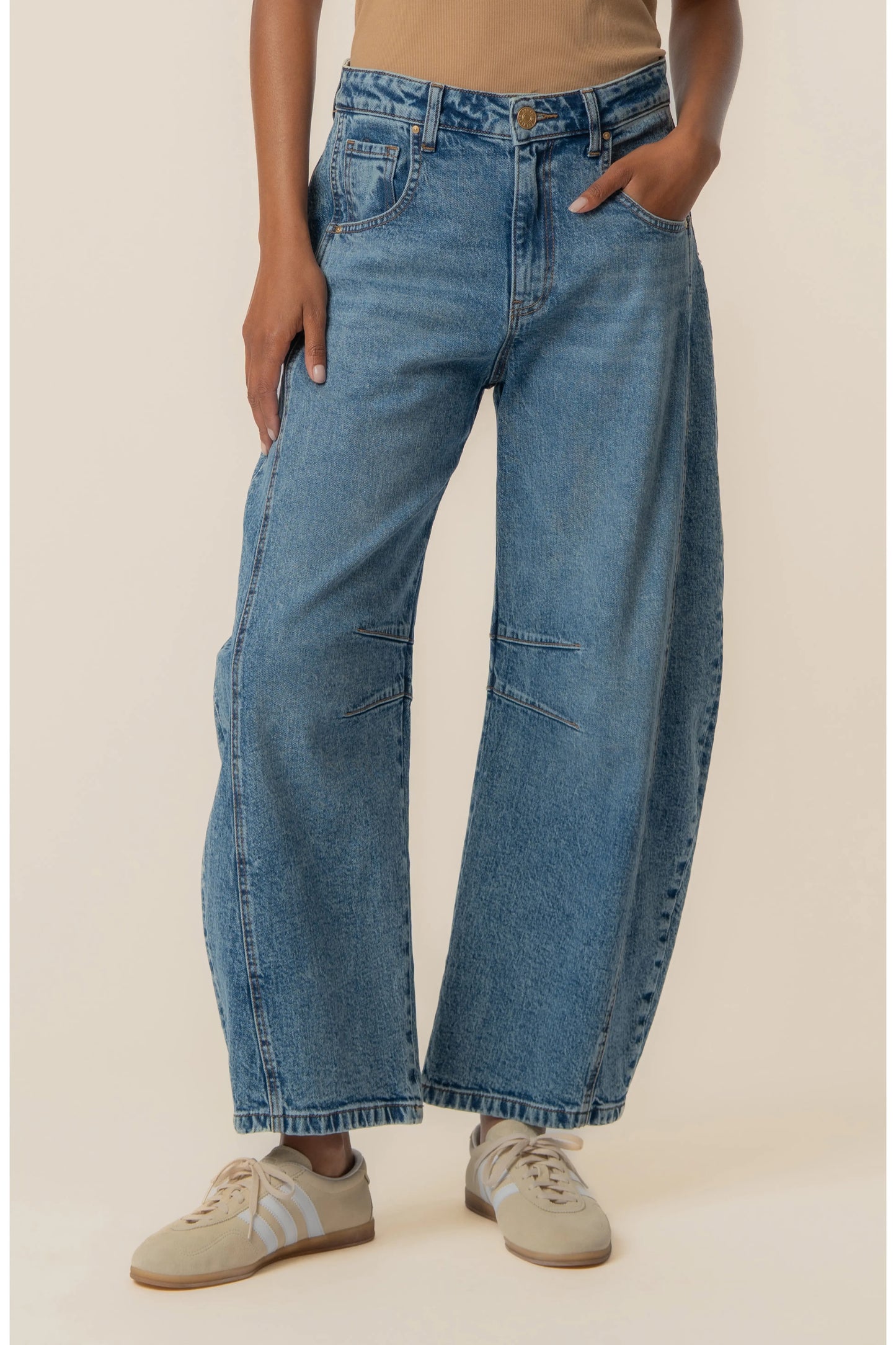 Kut Ashlyn Horseshoe Barrel Jean
