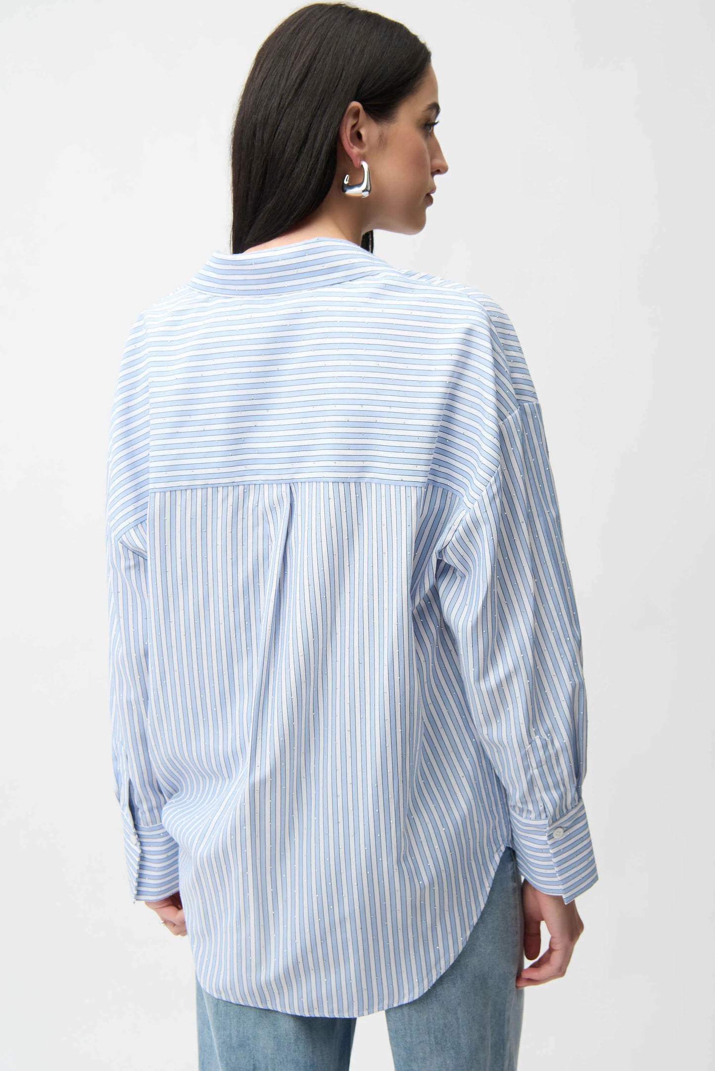 Tencel Stripe Print Boxy Blouse
261931
Hots