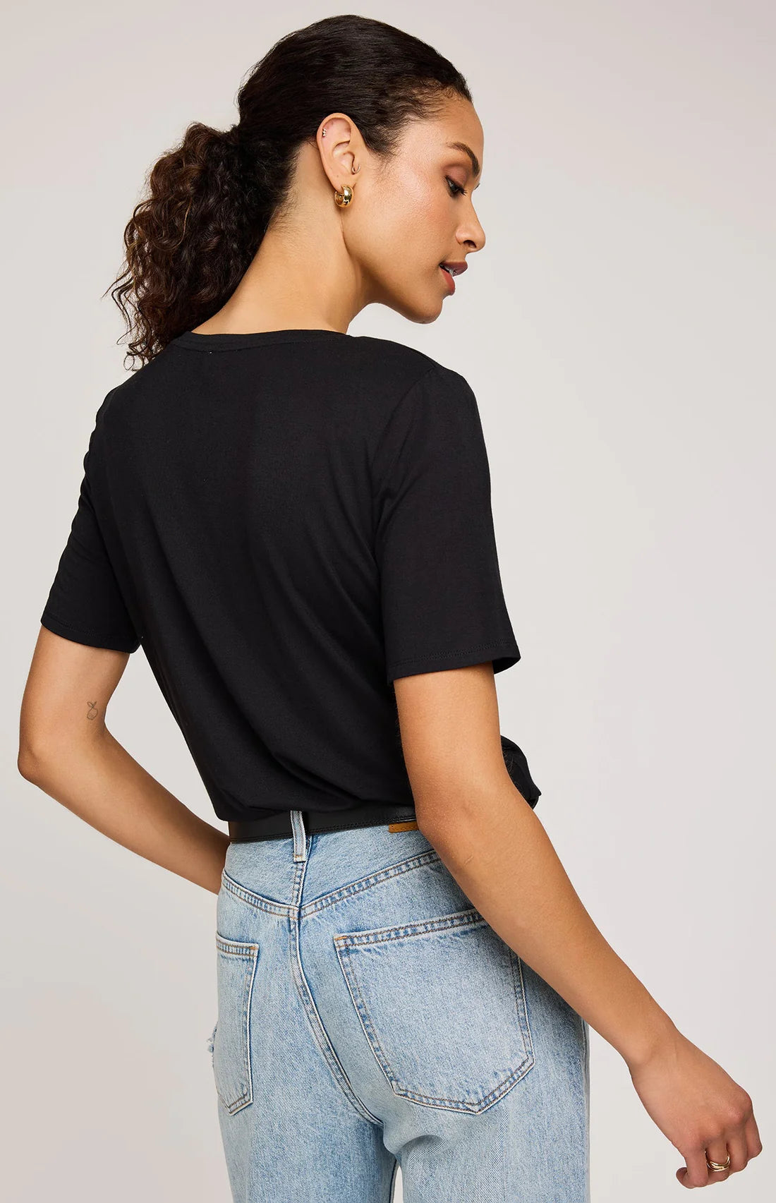 Gentle Fawn Jamie V-Neck Tee Black