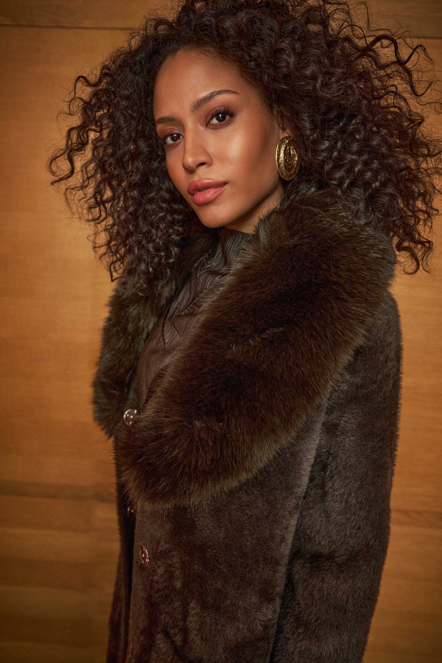 Feather Yarn Knit Coat With Detachable Faux Fur Collar
263973