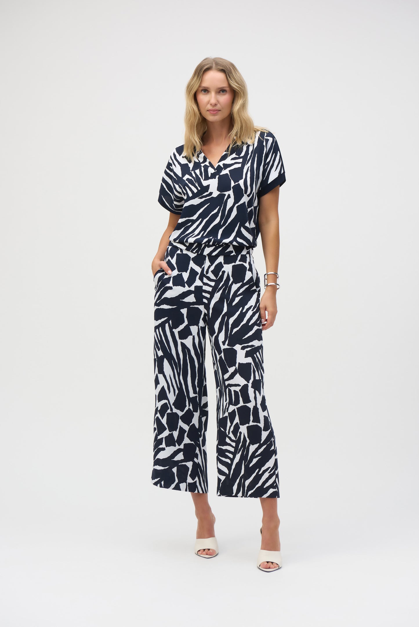 Joseph Ribkoff Woven Abstract Print Pull-On Culotte Pants 252145