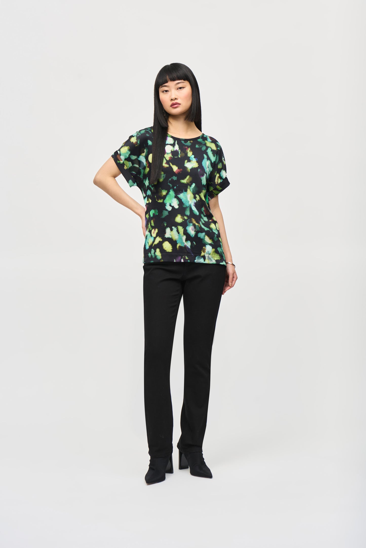 Satin Front Abstract Print Short Sleeeve Top
243938