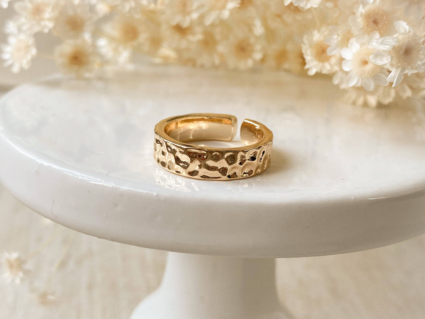 Agaveh Girl Bold Dot Ring