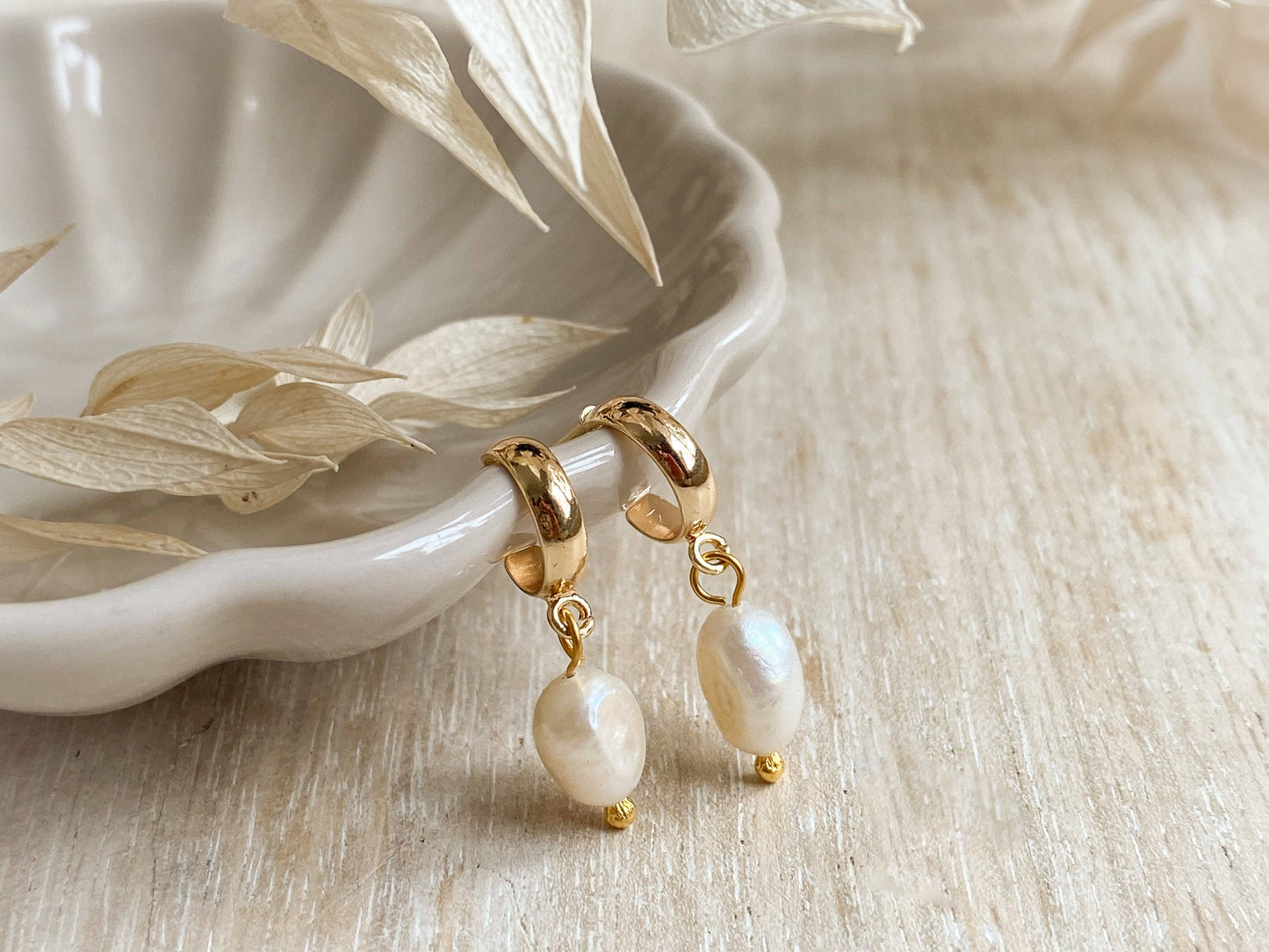 Agaveh Girl Coast Hoop Earrings