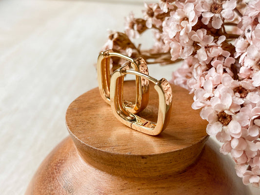 Agaveh Girl Reese Hoops Gold