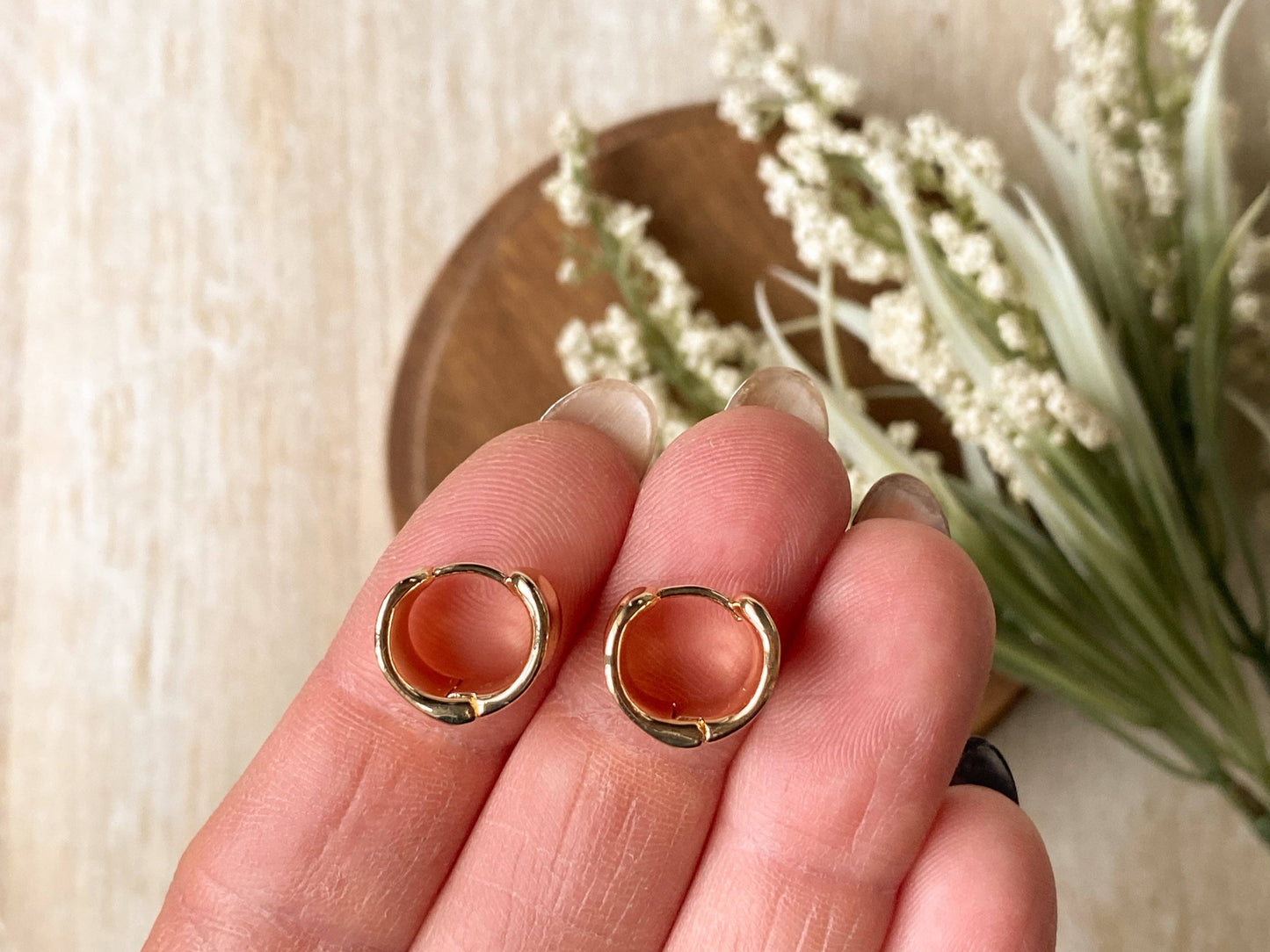 Agaveh Girl Grace Hoop Earrings Silver